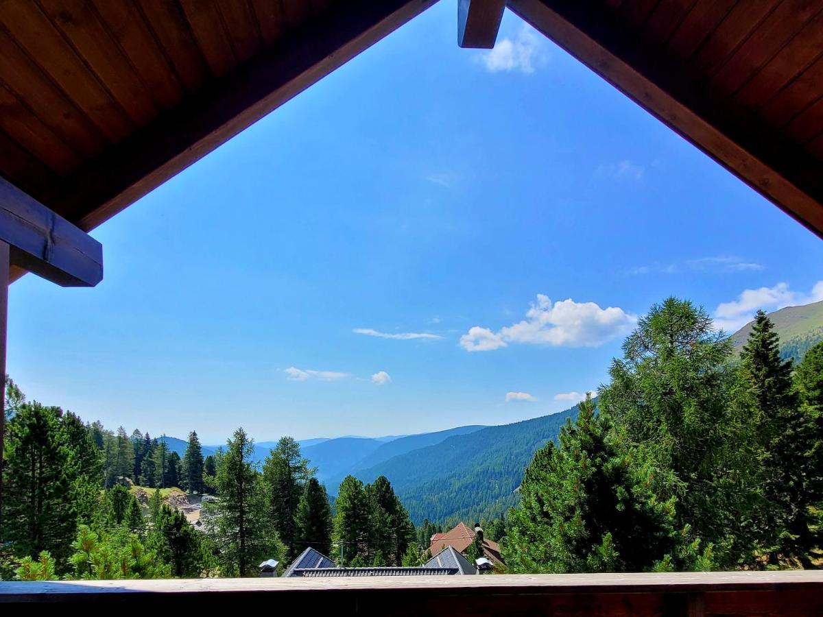 Bergheim Schmidt, Almhütten im Wald Appartments an der Piste Turracher Hohe Exterior foto