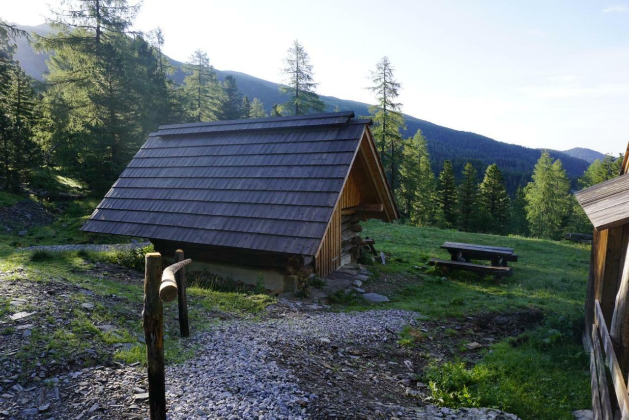 Bergheim Schmidt, Almhütten im Wald Appartments an der Piste Turracher Hohe Exterior foto